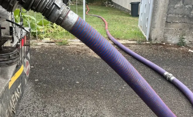 Vidange d'une fosse septique et du bac à graisse pour entretien à siccieu-saint-julien-et-carisieu, Vaulx-Milieu, JP ASSAINISSEMENT