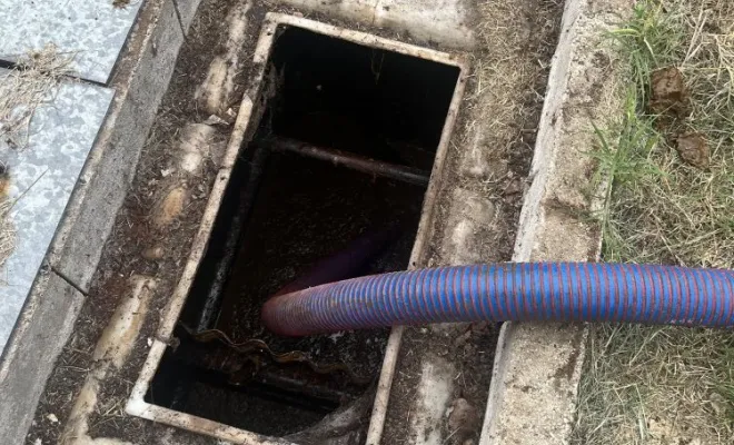 Vidange d'une fosse septique et du bac à graisse pour entretien à siccieu-saint-julien-et-carisieu, Vaulx-Milieu, JP ASSAINISSEMENT