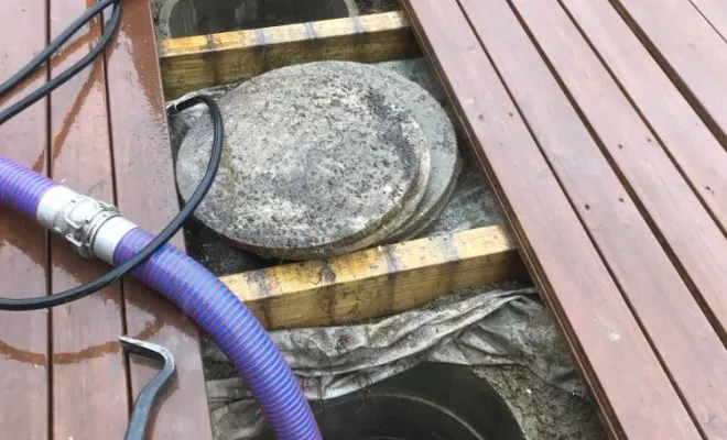 Vidange d'une fosse toutes eaux à Maubec, Vaulx-Milieu, JP ASSAINISSEMENT