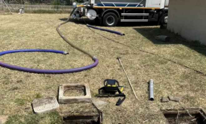 Vidange d'une fosse toutes eaux boucher à Salagnon, Vaulx-Milieu, JP ASSAINISSEMENT