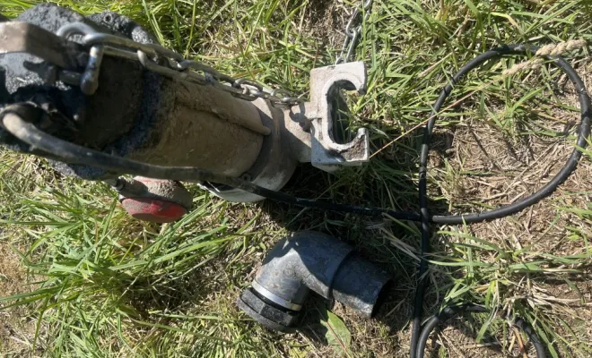 Vidange fosse de relevage chez un particulier pompe bloquer à Frontonas, Vaulx-Milieu, JP ASSAINISSEMENT