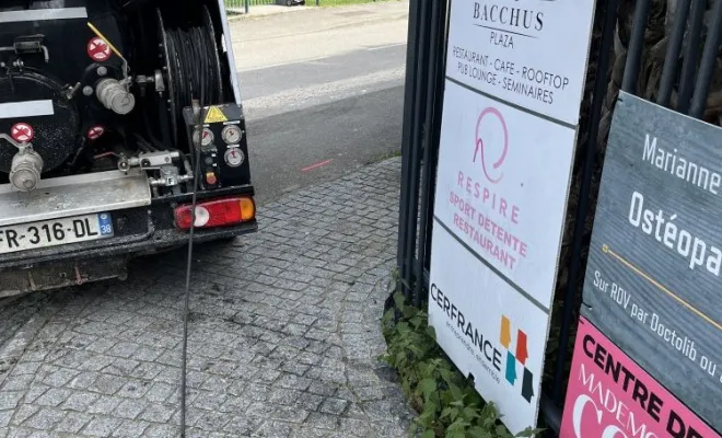 Vidange et nettoyage d'un bac à graisse de restaurant à Bourgoin Jallieu, Vaulx-Milieu, JP ASSAINISSEMENT