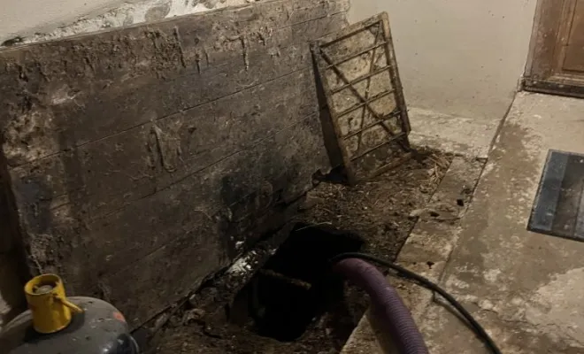 Vidange et nettoyage d'une fosse septique pour entretien à Savas Mépin, Vaulx-Milieu, JP ASSAINISSEMENT