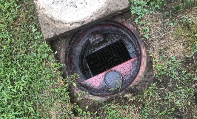 Vidange et nettoyage d'une fosse toutes eaux pour entretien à Heyrieux, Vaulx-Milieu, JP ASSAINISSEMENT