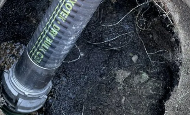 Vidange et nettoyage d'une fosse toutes eaux pour entretien à Roche, Vaulx-Milieu, JP ASSAINISSEMENT