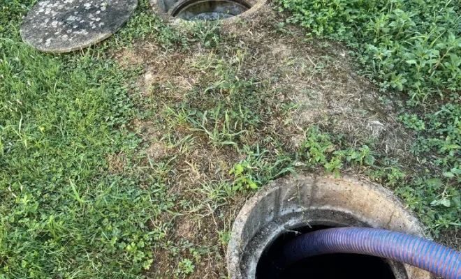 Vidange et nettoyage d'une fosse toutes eaux pour entretien à Saint Marcel Bel Accueil, Vaulx-Milieu, JP ASSAINISSEMENT