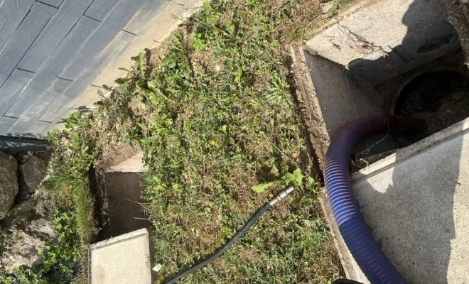 Vidange et nettoyage d'une fosse toutes eaux pour entretien à Tignieu, Vaulx-Milieu, JP ASSAINISSEMENT