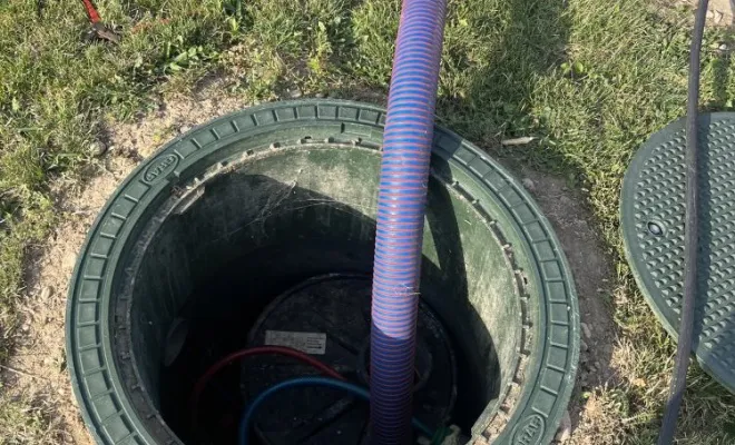 Vidange et nettoyage d'une micro station pour entretien à Les Eparres, Vaulx-Milieu, JP ASSAINISSEMENT