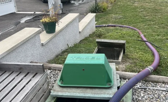 Vidange et nettoyage d'une micro station pour entretien à Primarette, Vaulx-Milieu, JP ASSAINISSEMENT