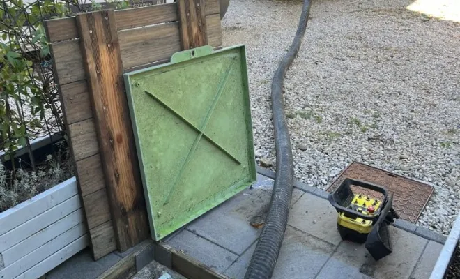 Vidange et nettoyage d'une micro station pour entretien à Ruy, Vaulx-Milieu, JP ASSAINISSEMENT