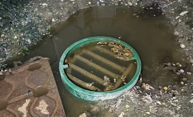 Vidange et nettoyage d'un poste de relevage dans une entreprise à la Tour Du Pin 2 pompes hs, Vaulx-Milieu, JP ASSAINISSEMENT