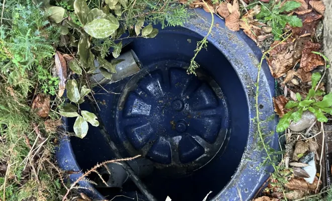 Vidange et nettoyage de deux bac à graisse de restaurant pour entretien à Bourgoin Jallieu, Vaulx-Milieu, JP ASSAINISSEMENT