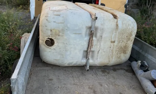 Vidange et nettoyage d'une ancienne fosse septique et évacuation à Saint Jean de Bournay, Vaulx-Milieu, JP ASSAINISSEMENT